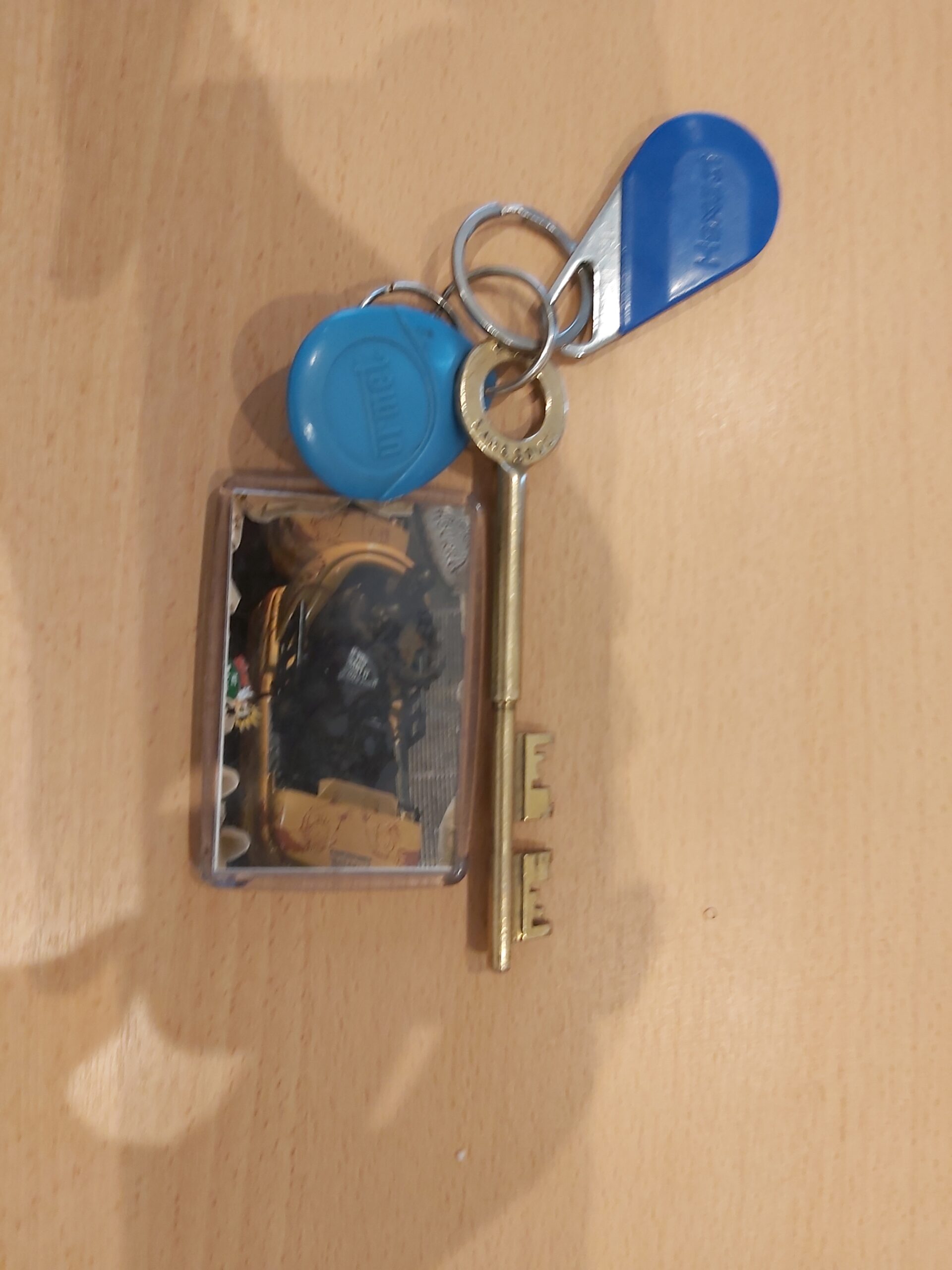 Trousseau de clés trouvé NANTERRE 92